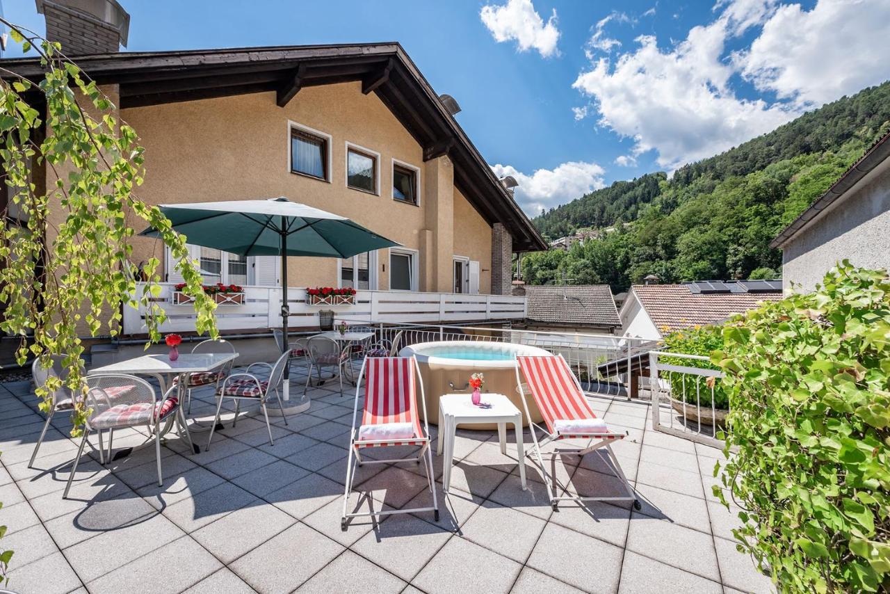 Hotel Weisse Lilie - B&B Rio di Pusteria Exterior foto