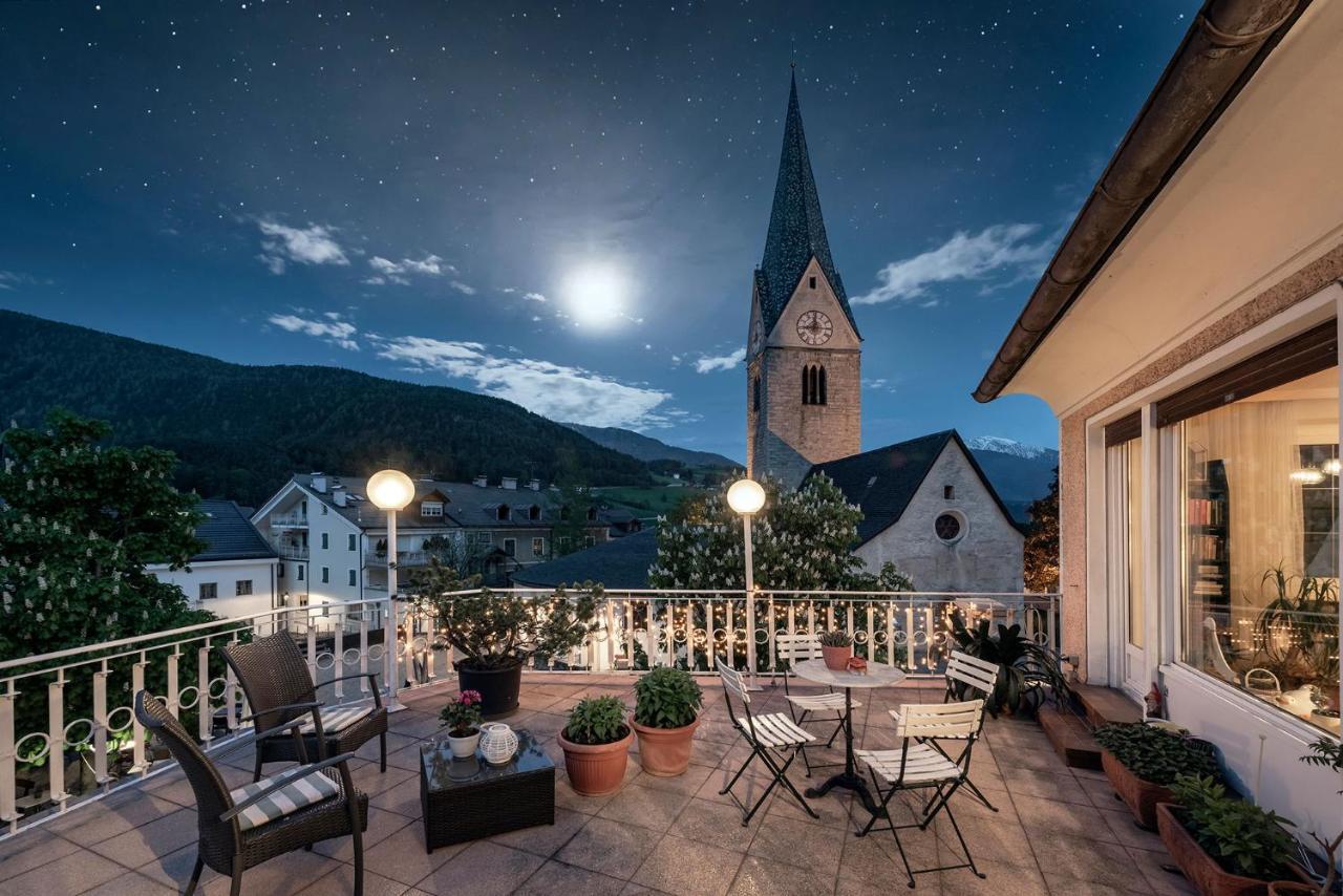 Hotel Weisse Lilie - B&B Rio di Pusteria Exterior foto